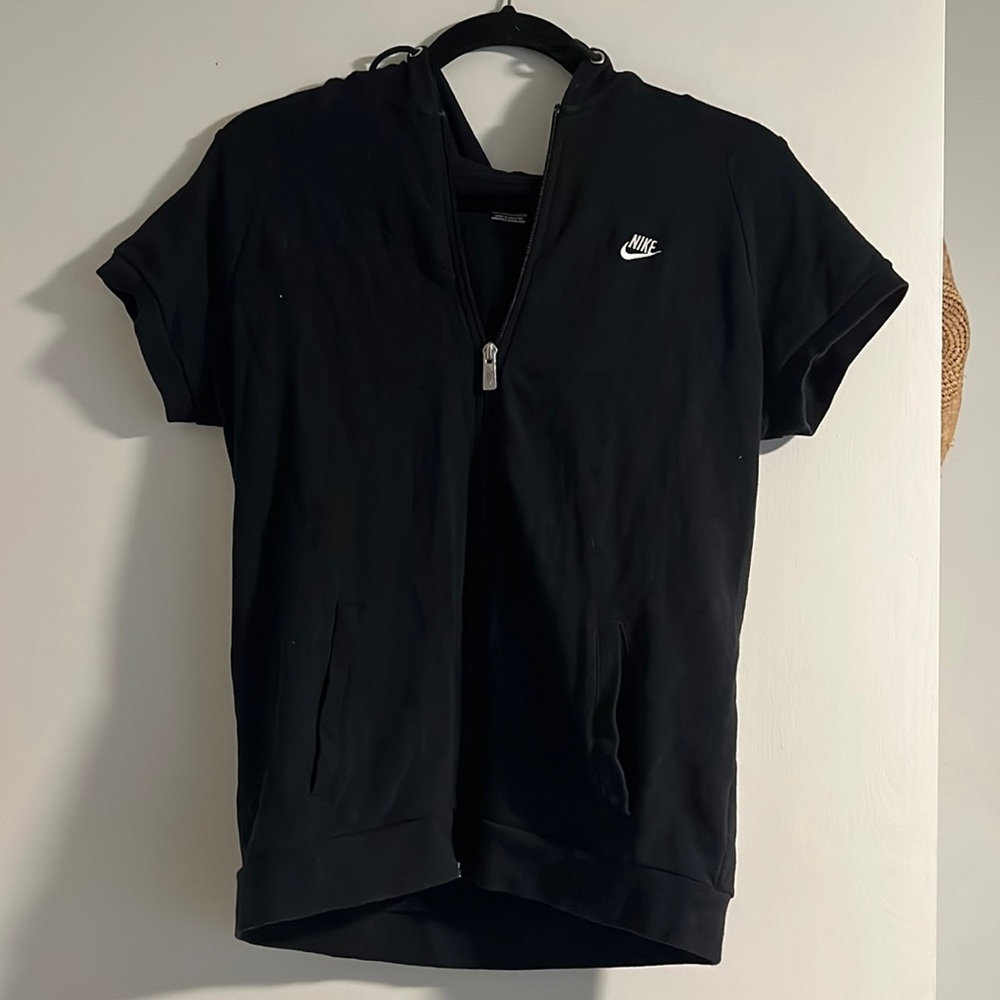 Nike short sleeve zip up large
